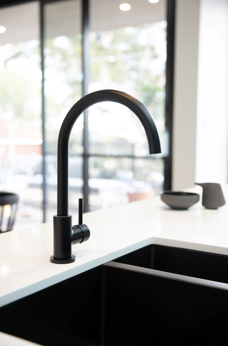 Meir Round Gooseneck Kitchen Mixer Tap - Matte Black